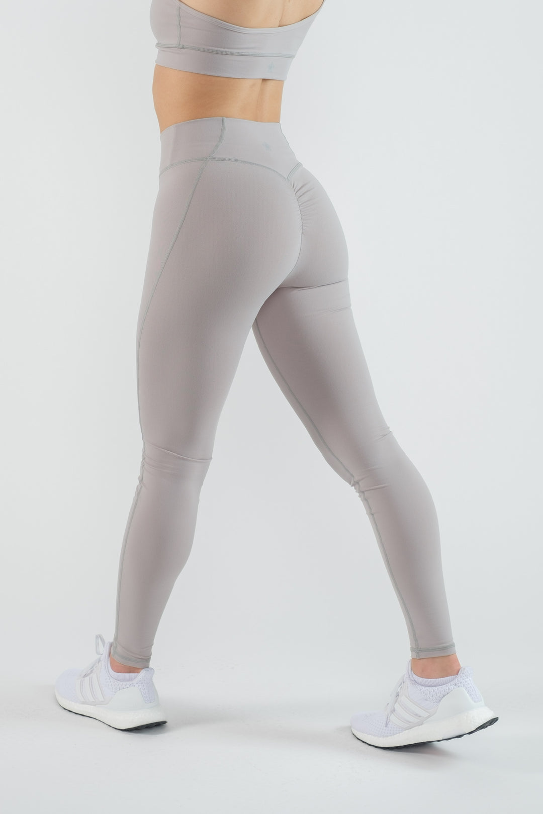 V-Cut Leggings - Cloud 9